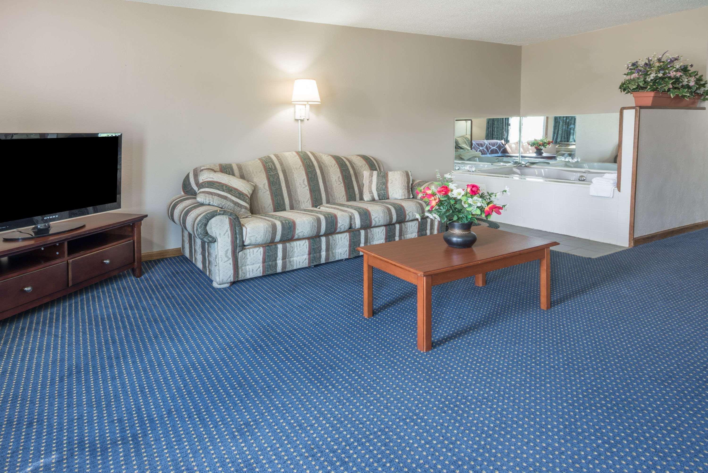 Super 8 By Wyndham O'Fallon Mo/St. Louis Area Dış mekan fotoğraf